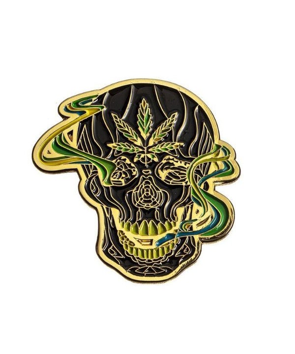 Black Smoking Skull Pin by Prizecor